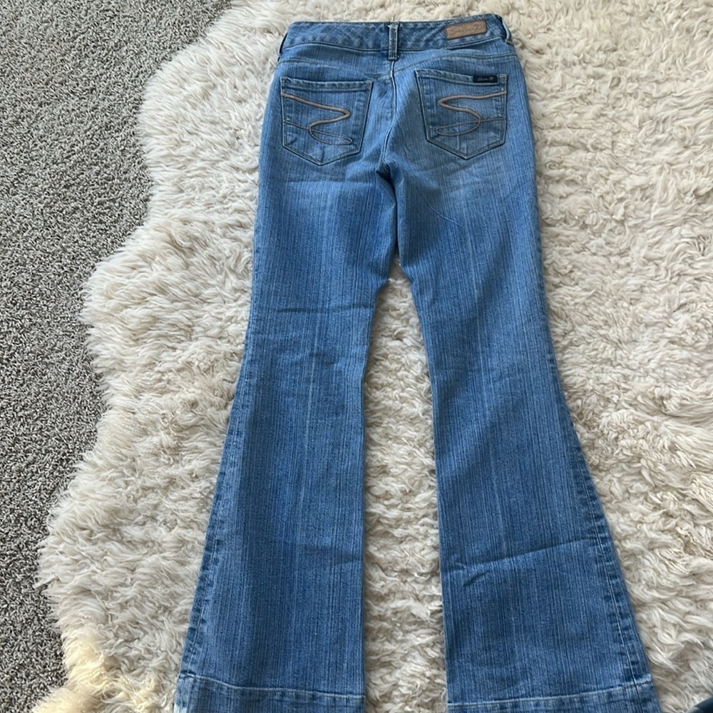 Seven7 light wash low rise flare jeans - Picture 7 of 7